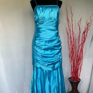 Let’s Fashion Mermaid Gown **NEW**